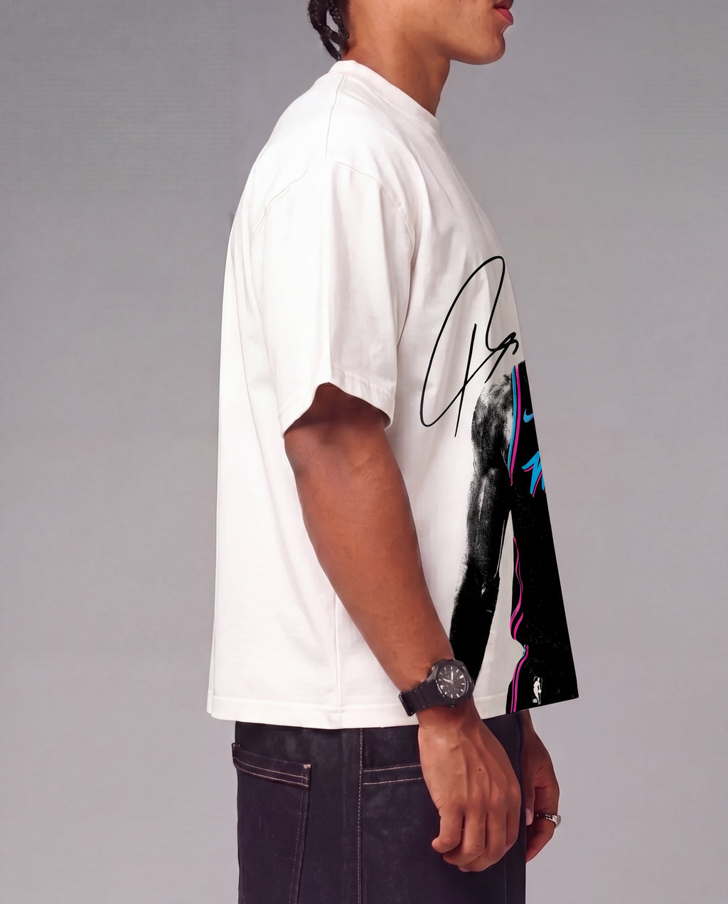 GIANNIS side view