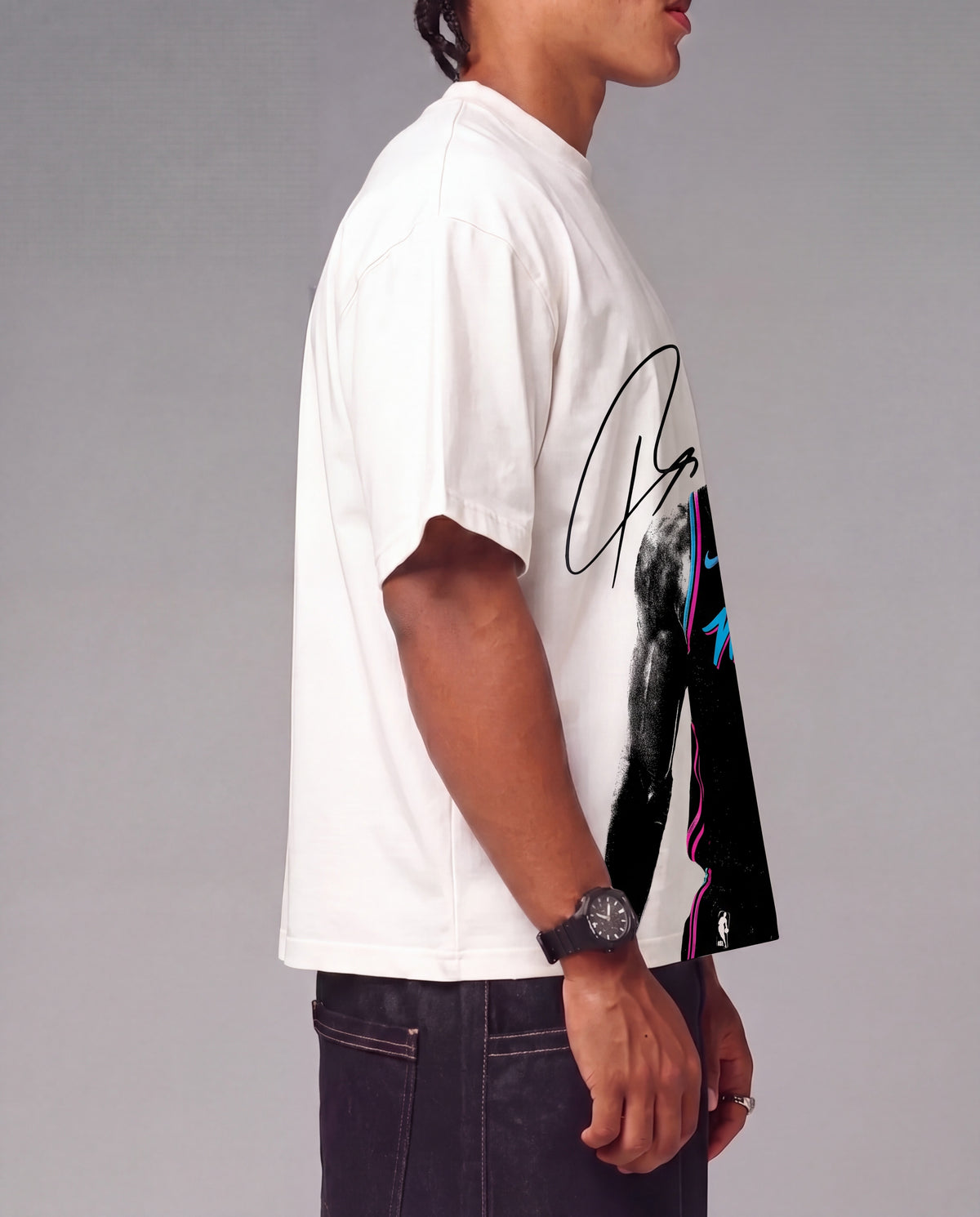 GIANNIS side view
